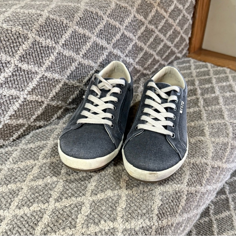 Taos Star Sneakers - Navy /Gray